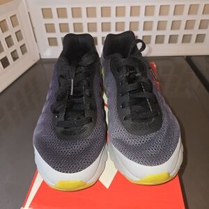 Nike Kids' Black and Lime Green Accent Mesh Sneakers